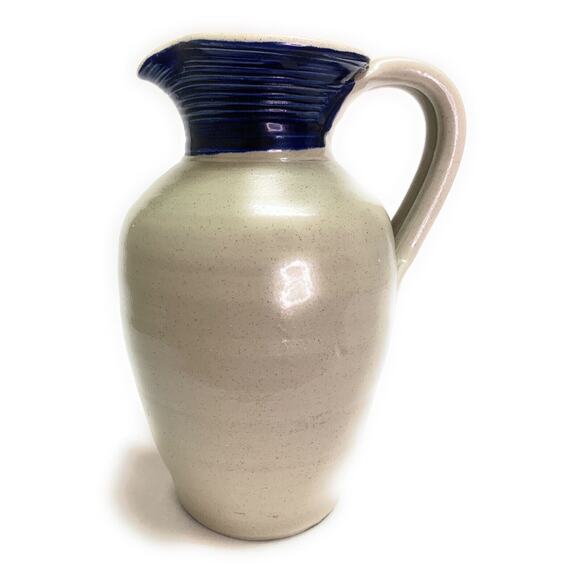 Vtg Williamsburg Pottery Factory Salt Glazed Pitcher Blue 2 Floral 7 1/2" Tall - Picture 5 of 10